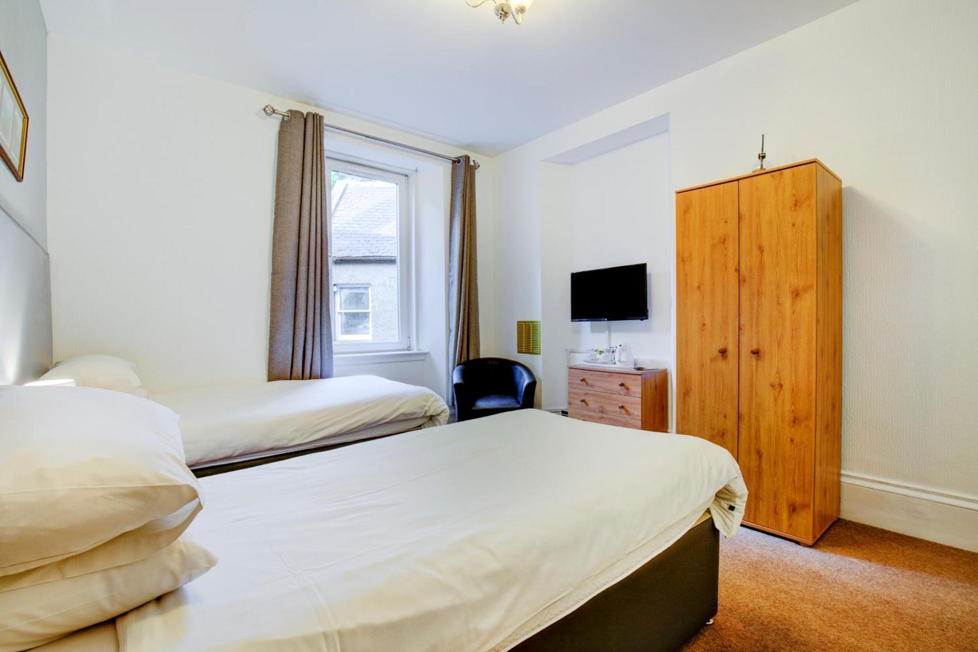 Oyo Eastbank Hotel, Speyside Scotland Rothes Exterior photo